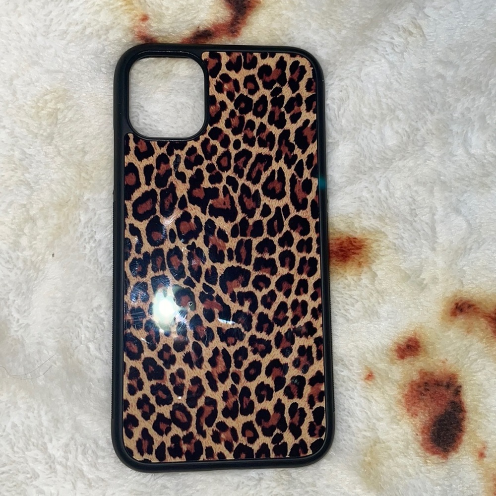 iPhone 11 cheetah case
